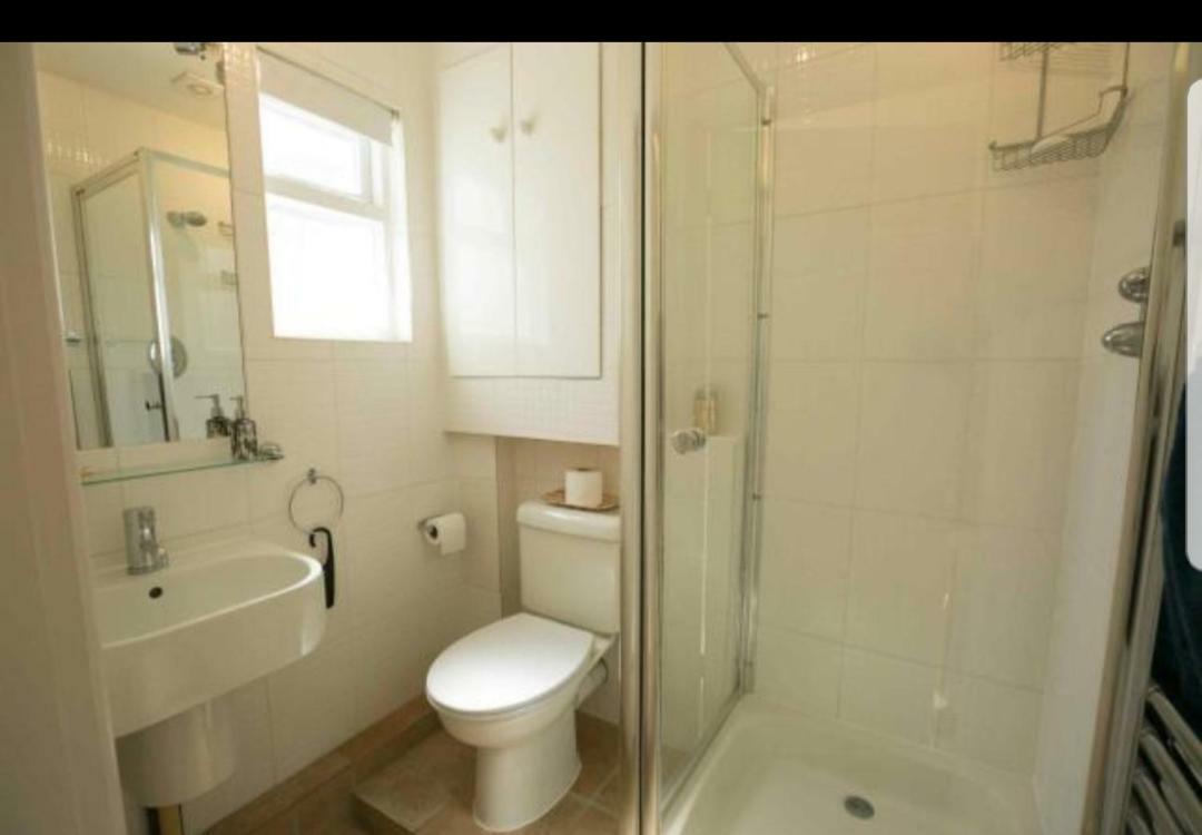 Beautiful One Bedroom Ground Floor Apartment With Parking Exeter Exteriér fotografie