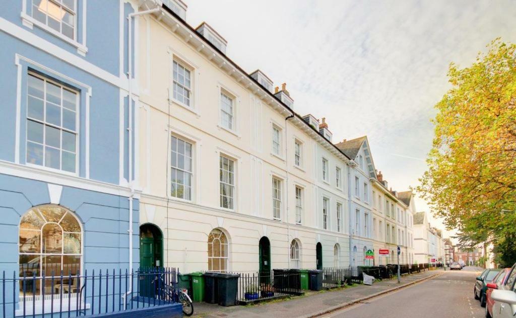 Beautiful One Bedroom Ground Floor Apartment With Parking Exeter Exteriér fotografie